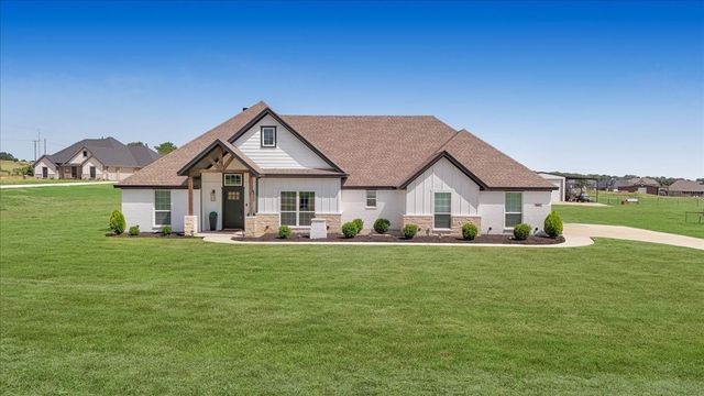 1005 Paradise Parkway, Poolville, TX 76487