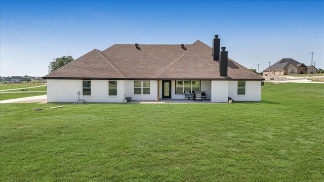 1005 Paradise Parkway, Poolville, TX 76487