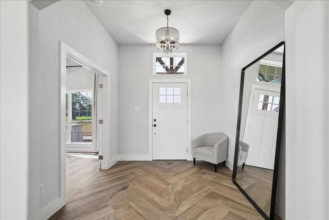 1005 Paradise Parkway, Poolville, TX 76487