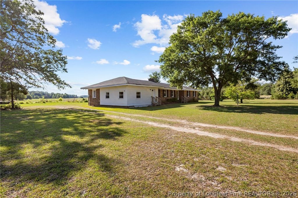 257 Plantation Road, Red Springs, NC 28377 — photo 4