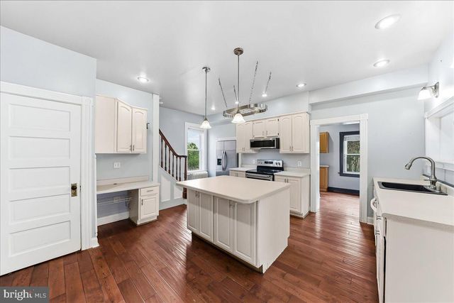 825 PEQUEA AVE, Gap, PA 17527