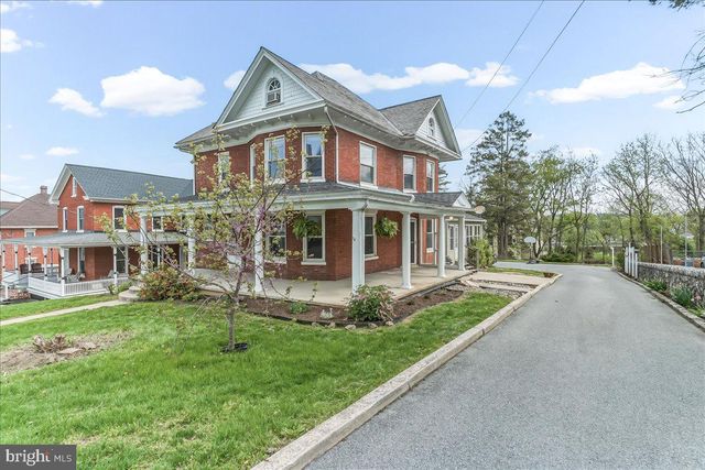 825 PEQUEA AVE, Gap, PA 17527