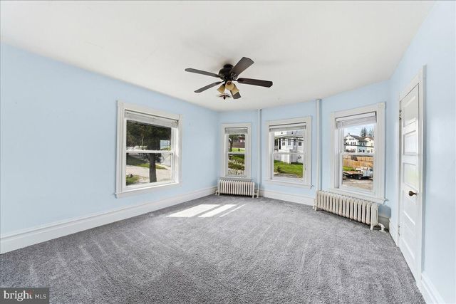 825 PEQUEA AVE, Gap, PA 17527
