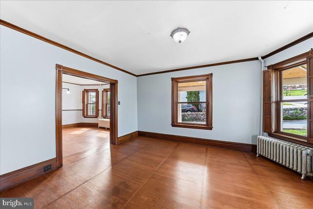 825 PEQUEA AVE, Gap, PA 17527