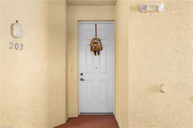 1137 Van Loon Commons CIR 203, Cape Coral, FL 33909