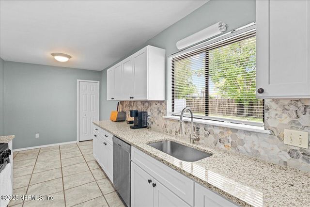 560 GEORGE TAYLOR Street, Orange Park, FL 32073