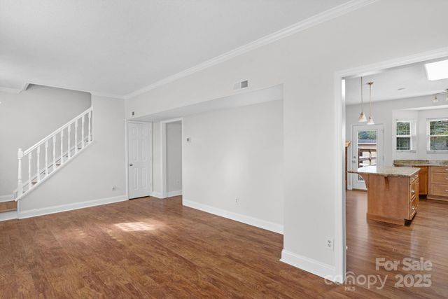 6109 Tartan Green Court, Charlotte, NC 28227