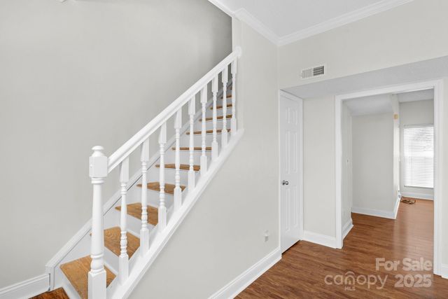 6109 Tartan Green Court, Charlotte, NC 28227