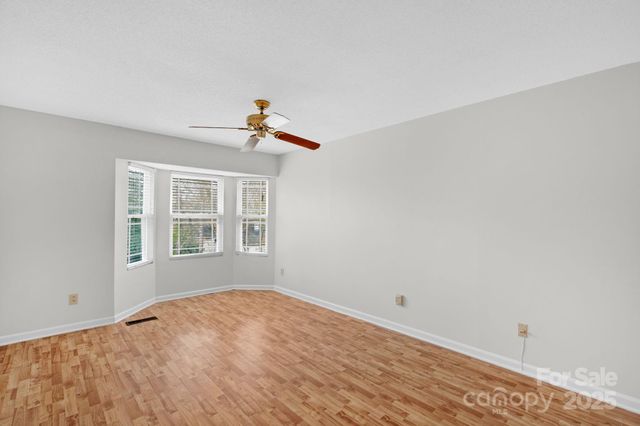 6109 Tartan Green Court, Charlotte, NC 28227