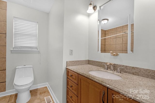 6109 Tartan Green Court, Charlotte, NC 28227