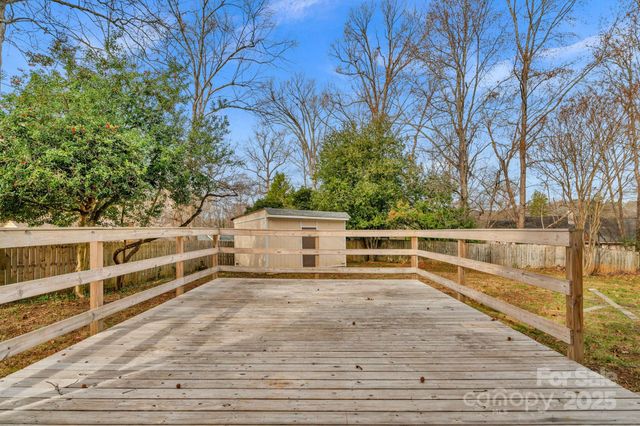 6109 Tartan Green Court, Charlotte, NC 28227