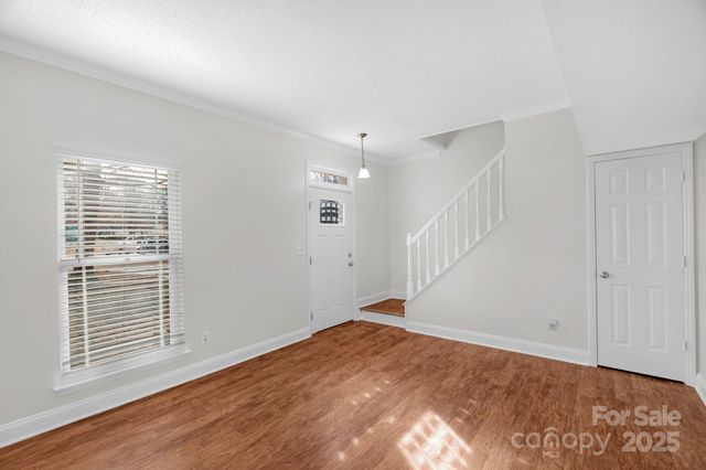 6109 Tartan Green Court, Charlotte, NC 28227