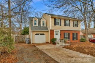 6109 Tartan Green Court, Charlotte, NC 28227