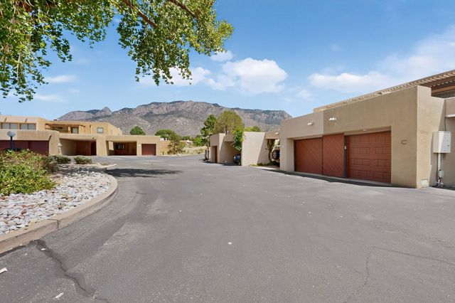 795 Tramway Lane NE UNIT C, Albuquerque, NM 87122