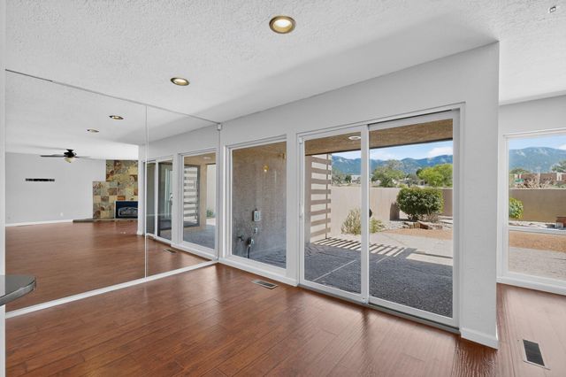 795 Tramway Lane NE UNIT C, Albuquerque, NM 87122