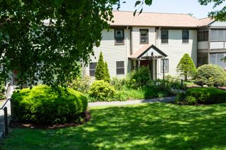 14 Harold Street APT 6B, Harwich Port, MA 02646