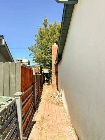 585 N Wendy Drive, Newbury Park, CA 91320