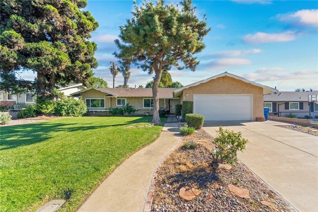 2066 Royalty, Pomona, CA 91767