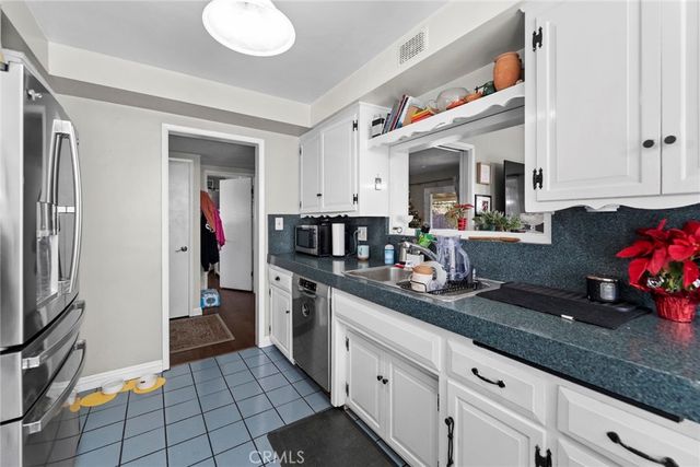 2066 Royalty, Pomona, CA 91767