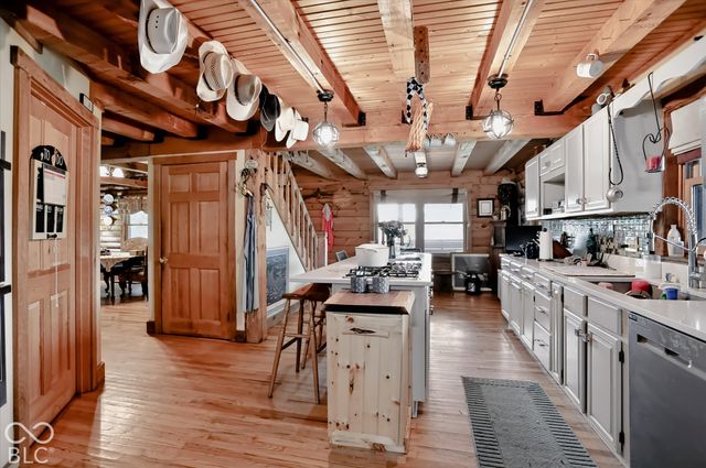 9745 Cumberland Road, Fishers, IN 46037
