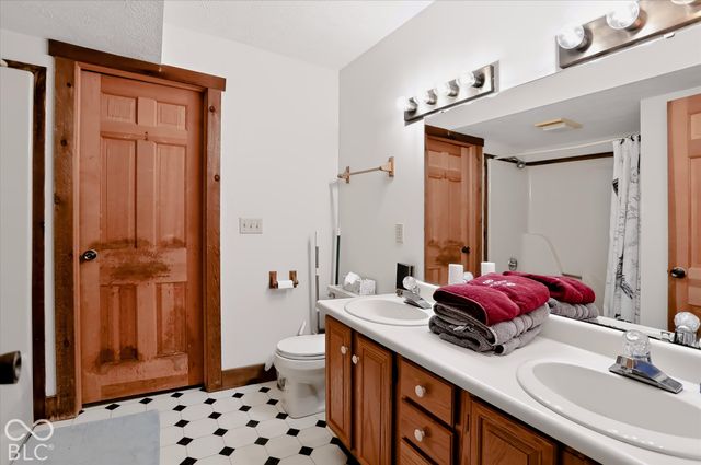 9745 Cumberland Road, Fishers, IN 46037