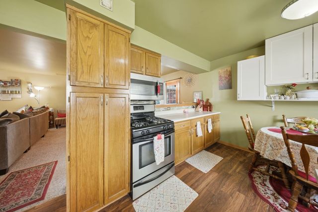 1410 Austin Avenue, Aurora, IL 60505