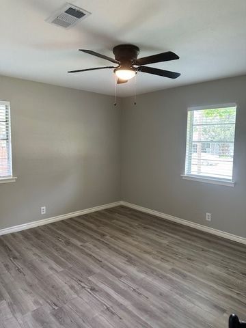 609 Juno Lane, Denton, TX 76209