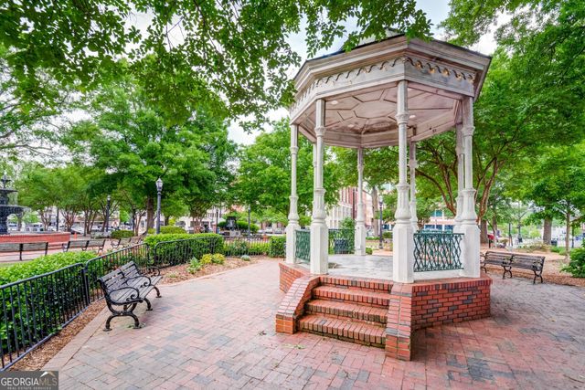 557 Henry Drive, Marietta, GA 30064