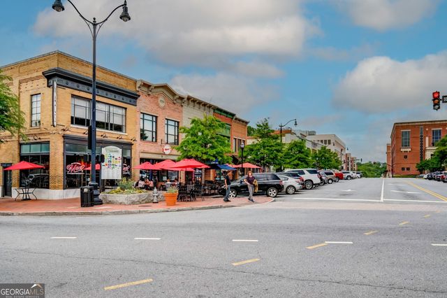 557 Henry Drive, Marietta, GA 30064