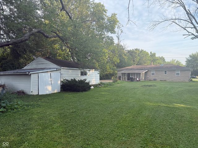 1607 E Stop 12 Road, Indianapolis, IN 46227