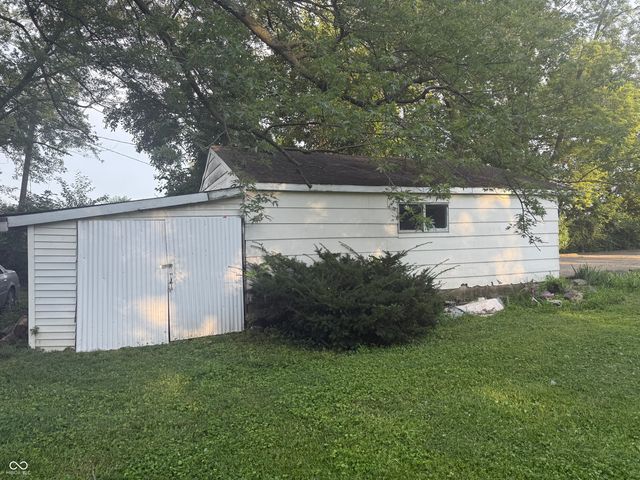 1607 E Stop 12 Road, Indianapolis, IN 46227