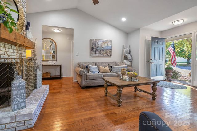 664 Tryon Place, Gastonia, NC 28054