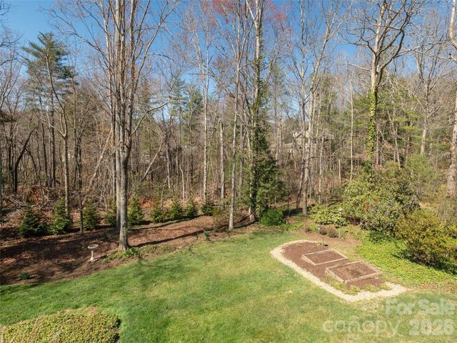 71 W Fairway Drive, Etowah, NC 28729