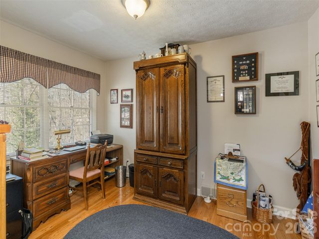 71 W Fairway Drive, Etowah, NC 28729