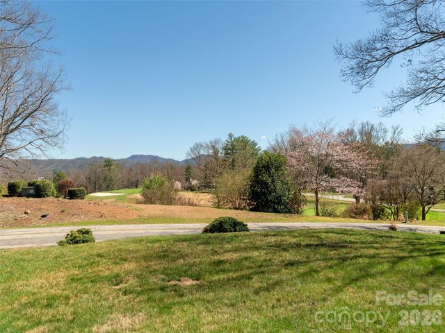 71 W Fairway Drive, Etowah, NC 28729