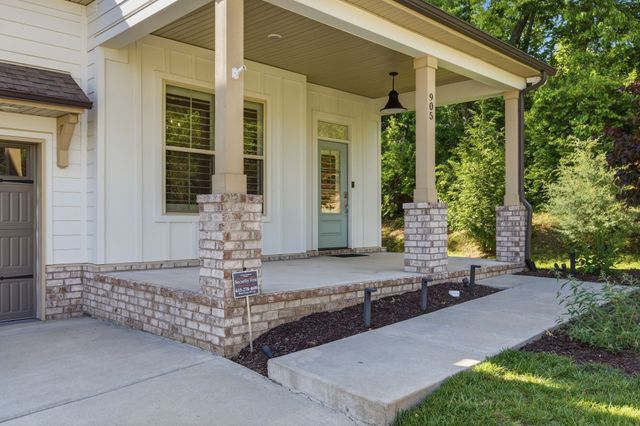 905 Chick Ct, Brentwood, TN 37027