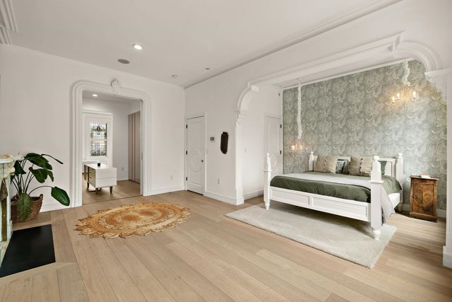 926 HUDSON ST, Hoboken, NJ 07030