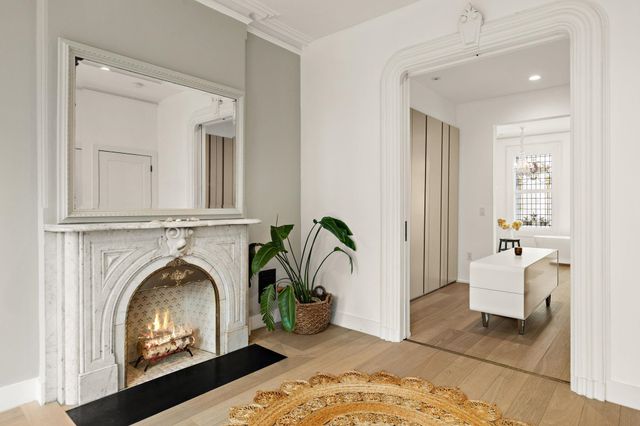 926 HUDSON ST, Hoboken, NJ 07030