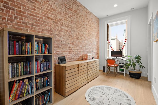 926 HUDSON ST, Hoboken, NJ 07030