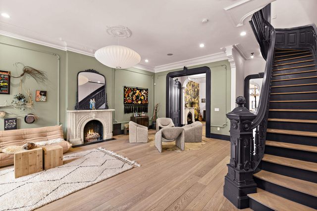 926 HUDSON ST, Hoboken, NJ 07030