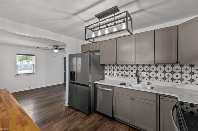 236 Woodview AVE, Norfolk, VA 23505