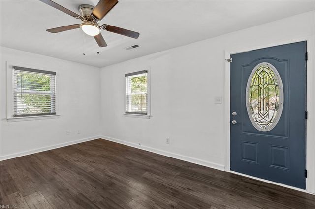 236 Woodview AVE, Norfolk, VA 23505