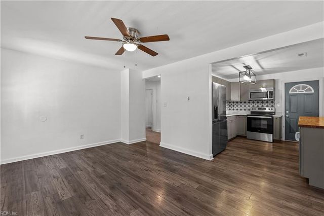 236 Woodview AVE, Norfolk, VA 23505