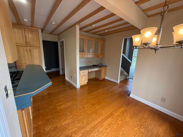 4102 PARKRIDGE PL, Rapid City, SD 57702