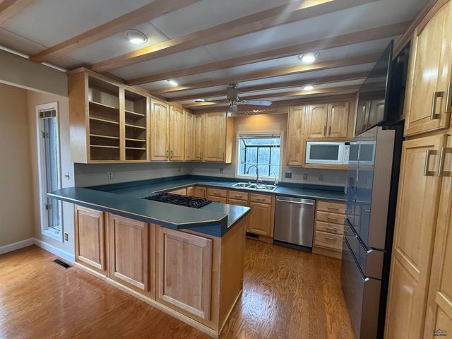 4102 PARKRIDGE PL, Rapid City, SD 57702