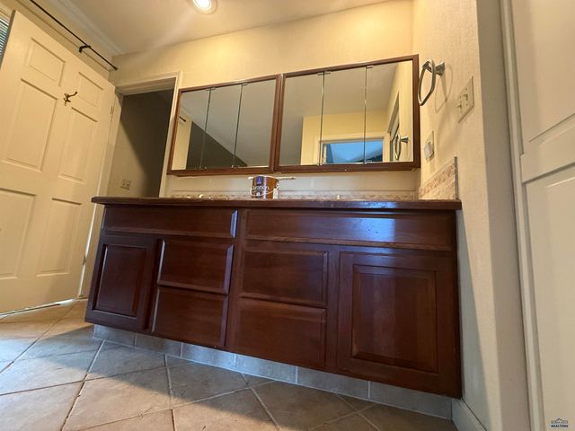 4102 PARKRIDGE PL, Rapid City, SD 57702