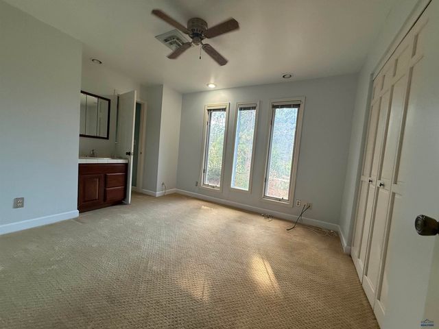4102 PARKRIDGE PL, Rapid City, SD 57702