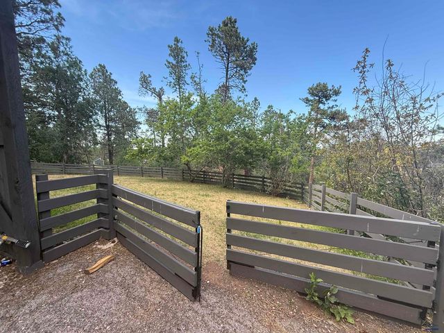 4102 PARKRIDGE PL, Rapid City, SD 57702