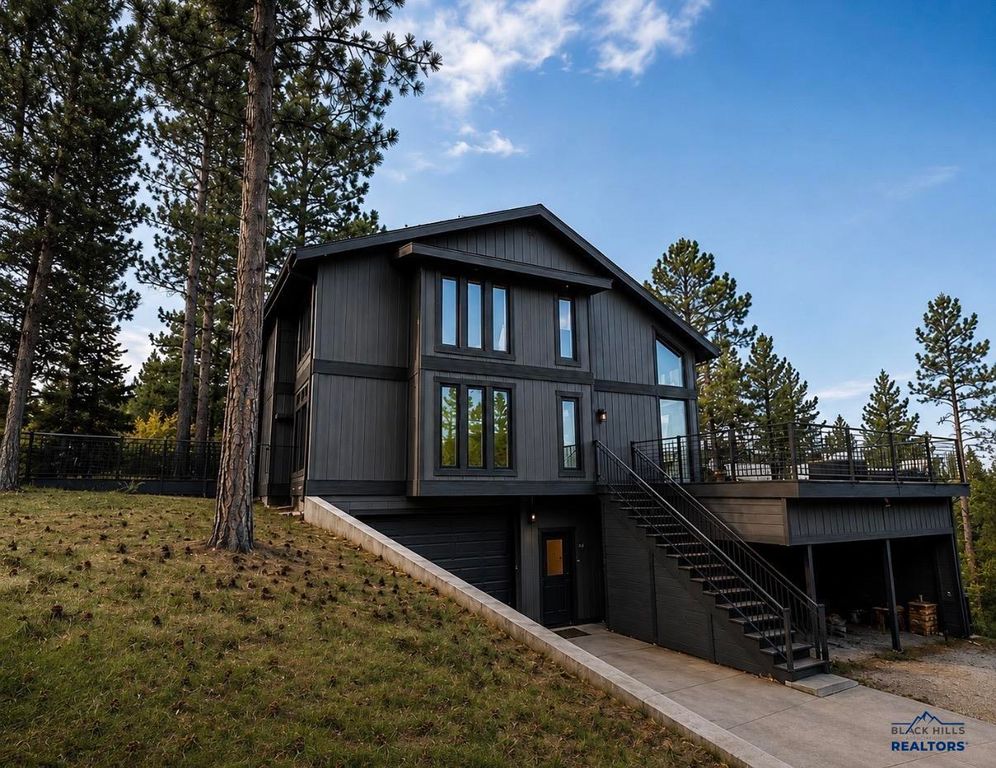 4102 PARKRIDGE PL, Rapid City, SD 57702