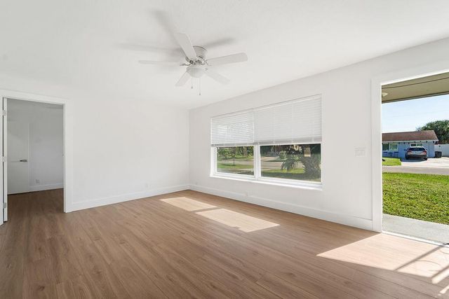 4317 Birdwood Street, Palm Beach Gardens, FL 33410